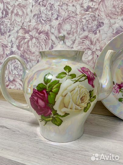 Сервиз чайный перламутровый Розы