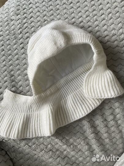 Шапочка-манишка