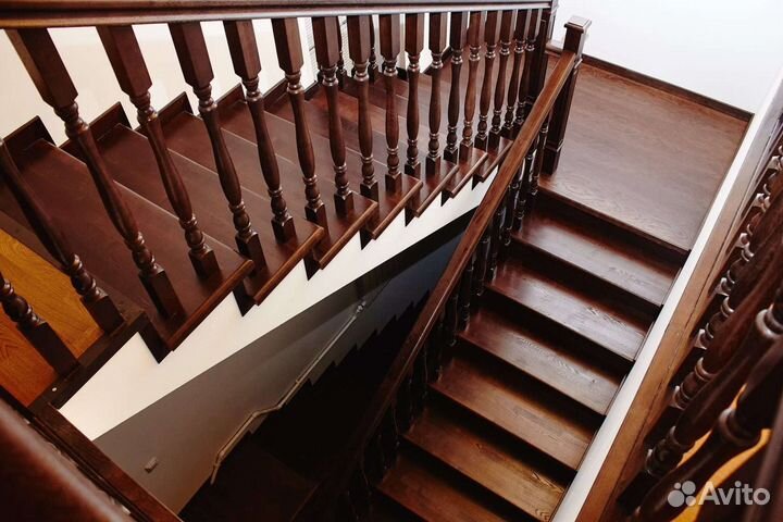 Деревянные лестницы на косоурах