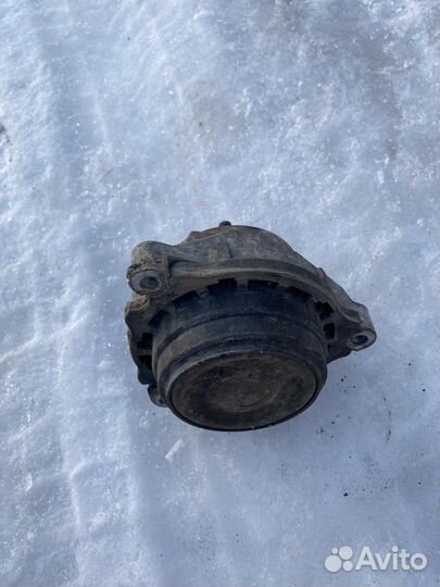 Подушка двигателя BMW f30