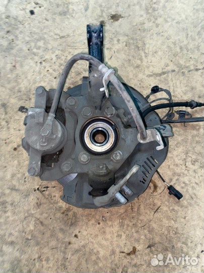 Кулак поворотный передний правый Toyota Corolla