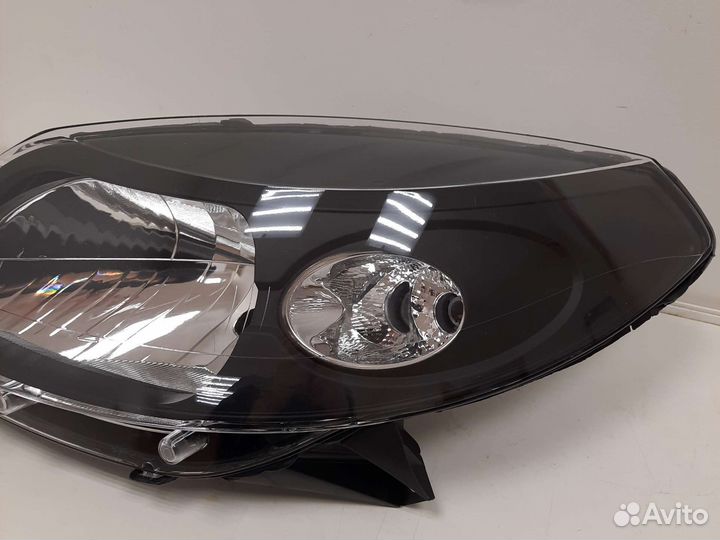 Фара левая Renault sandero