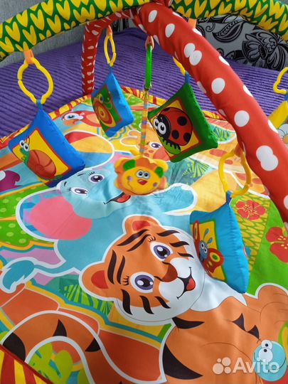 Развивающий коврик