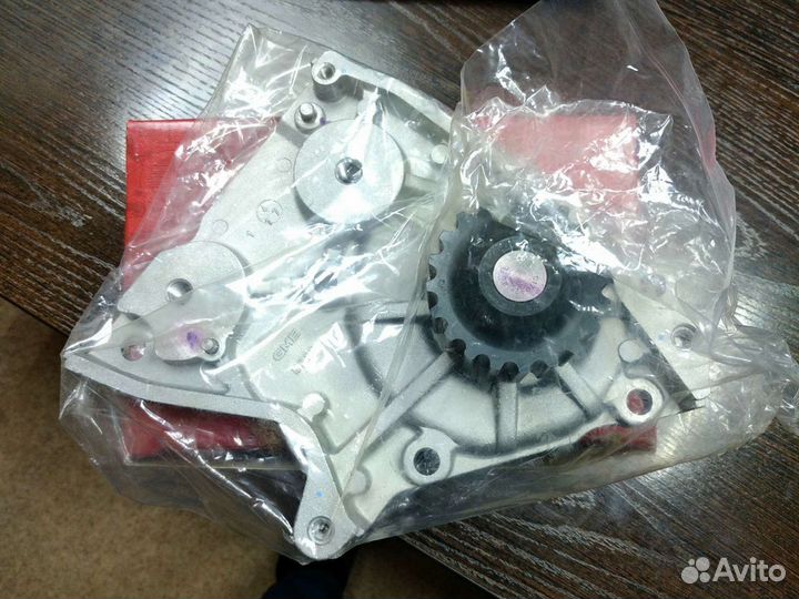 Водяная помпа GMB Mazda