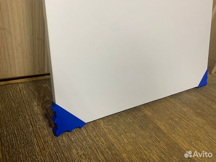 Уголки защитные для мебельных листовых материалов