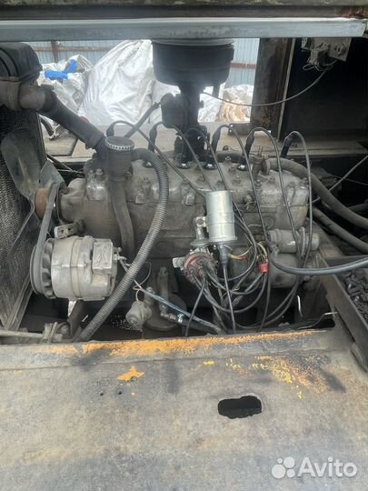 Вилочный погрузчик ЛЬВОВСКИЙ ПОГРУЗЧИК (ЛЕВ) 40081, 1985