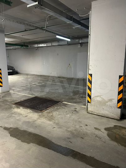 Машиноместо, 16 м²