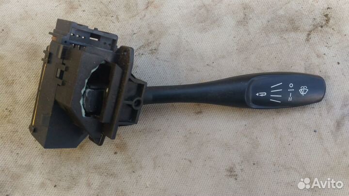 Переключатель стеклоочистителей Mitsubishi Carisma