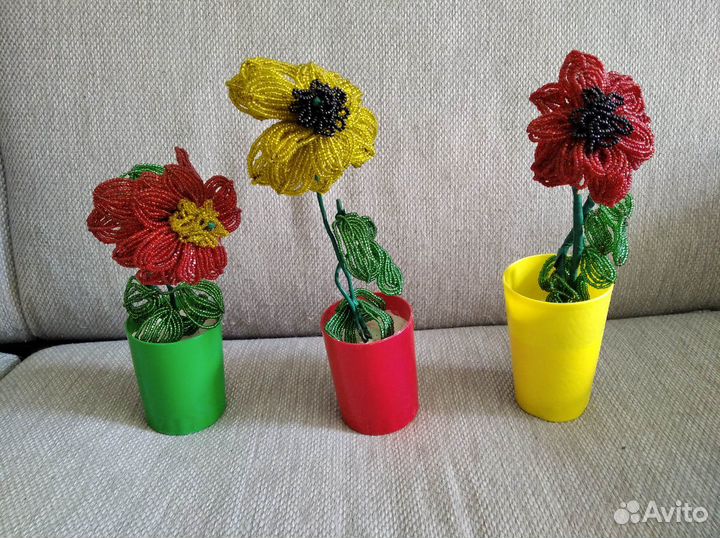 Цветок из бисера