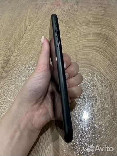 Телефон iPhone Xr