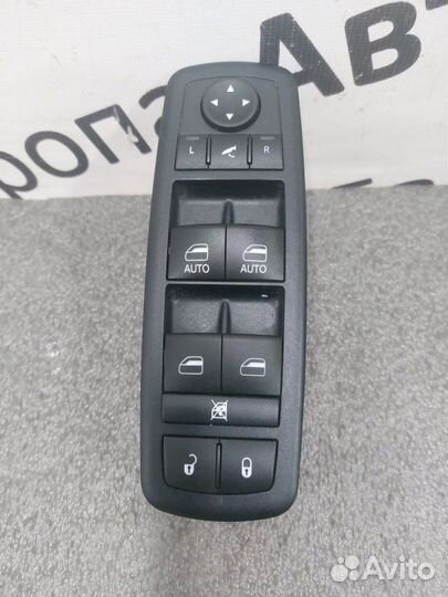 Блок кнопок Jeep Grand Cherokee WK2 3.0D 2017