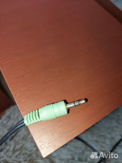 Сабвуфер и колонки sven sps 820