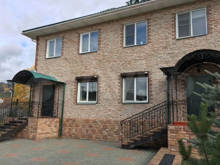 Дом 258,9 м² на участке 20 сот.