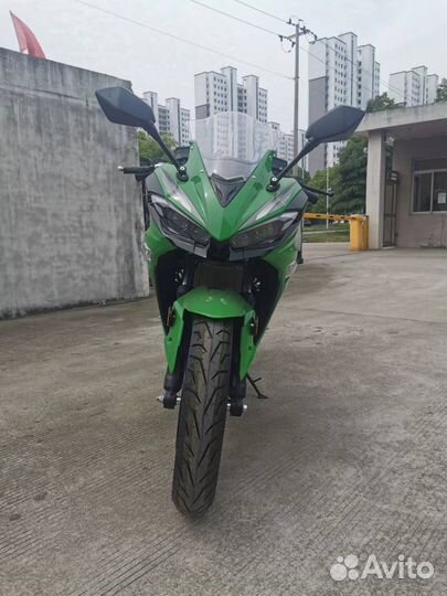 Электромотоцикл R3 eliq + 1 акб (72v 50ah)