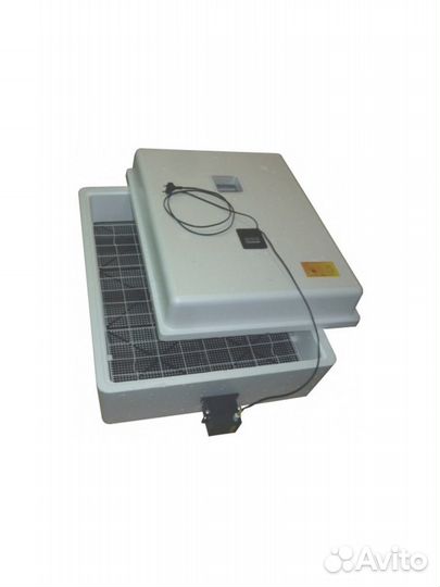 Инкубатор Несушка до 104 яиц гигрометр, вентилятор