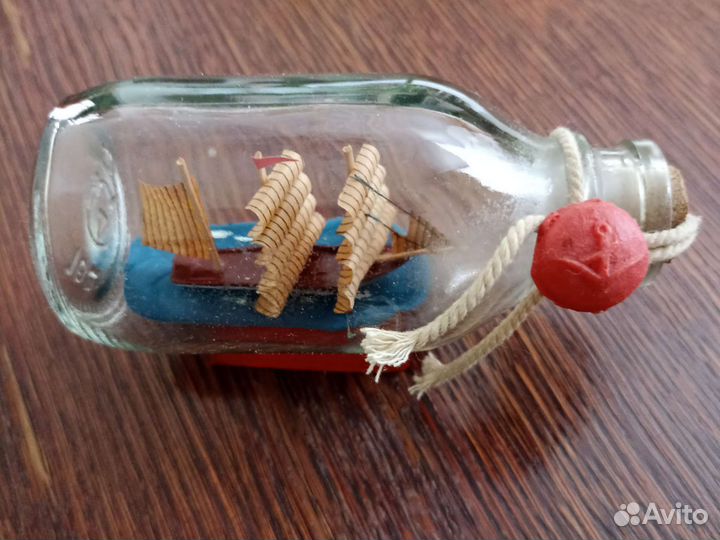 Кораблик в бутылке