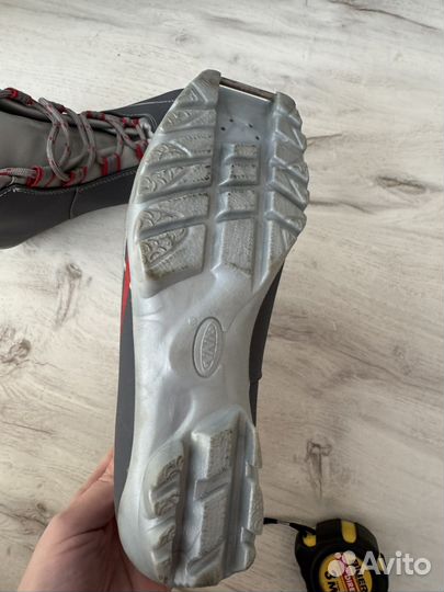 Лыжные ботинки классические