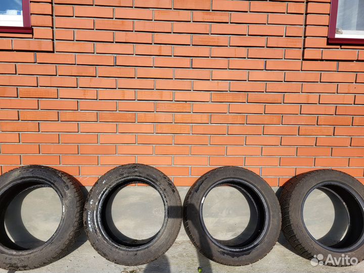 Goodyear Ultragrip 600 205/55 R16 94T