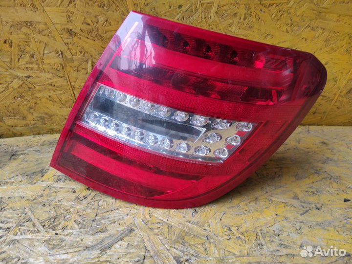 Фонарь правый Mercedes C-Class S 204 2.2 OM651