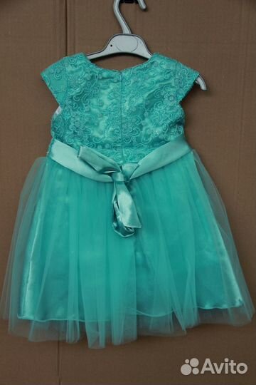 Детское нарядное платье новое 104-110