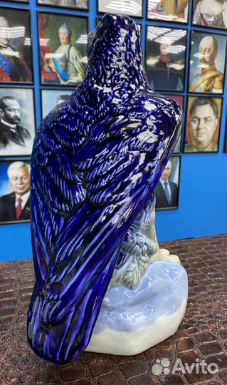 Скульптура Грач