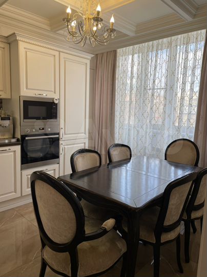 3-к. квартира, 96 м², 3/12 эт.