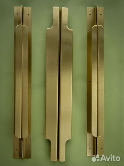 Торцевые (профильные) мебельные ручки из латуни