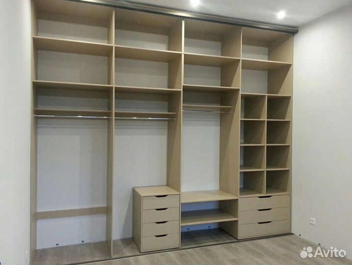 Стенка в гостиную