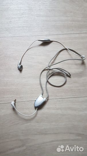 Наушники (гарнитура samsung)