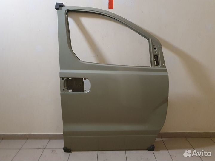 Дверь передняя правая для Hyundai H1 Grand Starex2