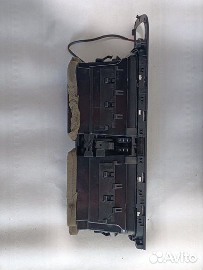 Дефлектор воздушный Audi Q5 8R 2010