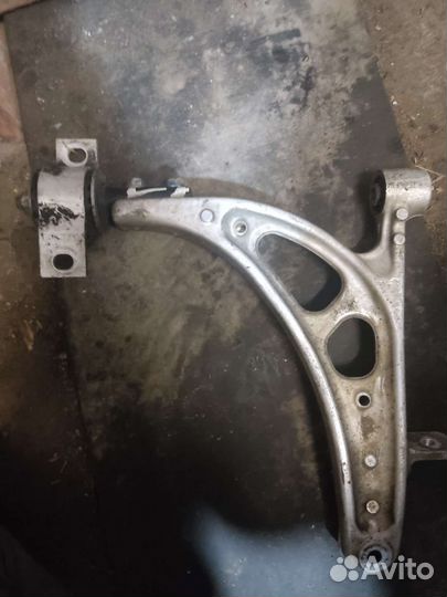 Рычаг передний subaru