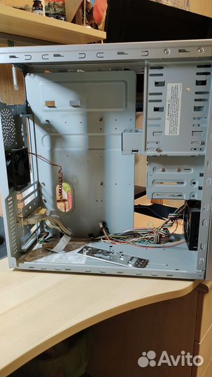 Оперативная память ddr2 для пк4 штуки+ корпус пк