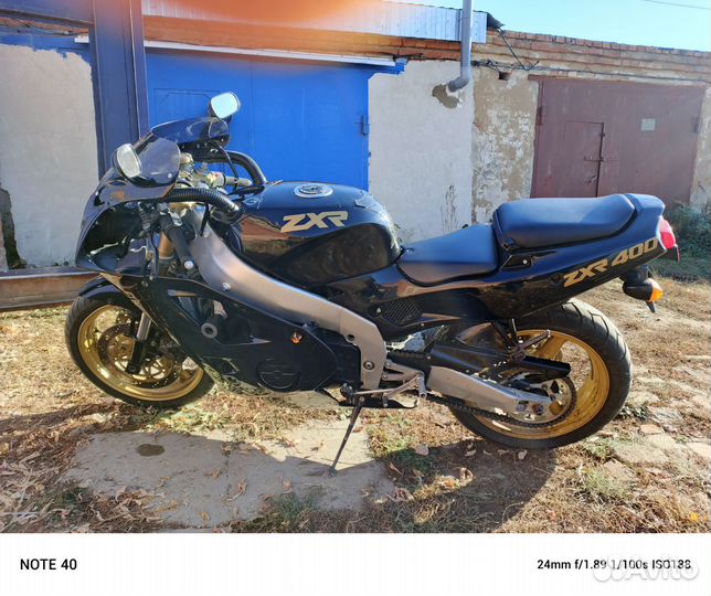 Кавасаки ZXR400