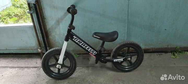 Беговел детский бу