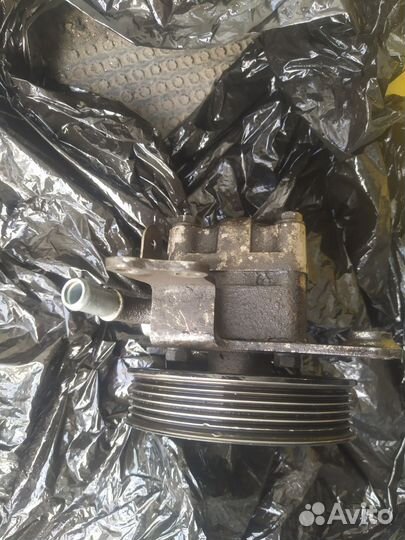 Насос гидроусилителя Nissan Teana j32