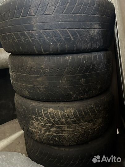 Bridgestone Blizzak DM-V1 225/50 R18