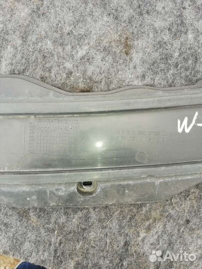 Панель вентиляционная Мерседес W210