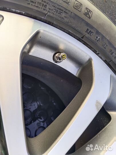 Колеса на mercedes r19 зимние (4шт)