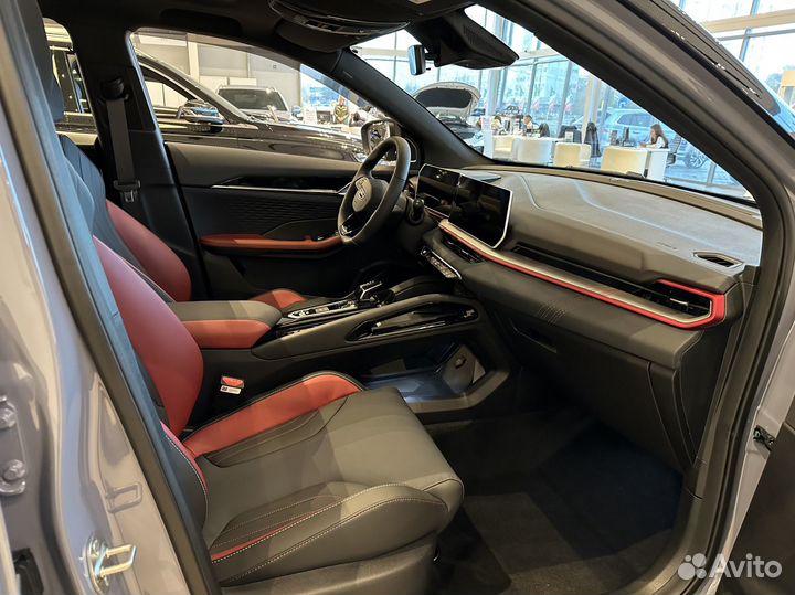 Geely Coolray 1.5 AMT, 2024
