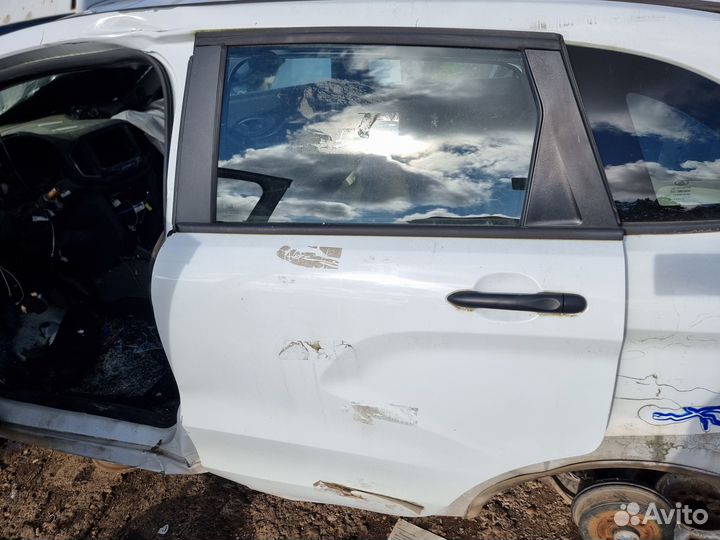 Дверь задняя левая LADA X-Ray лада Х-рей белая