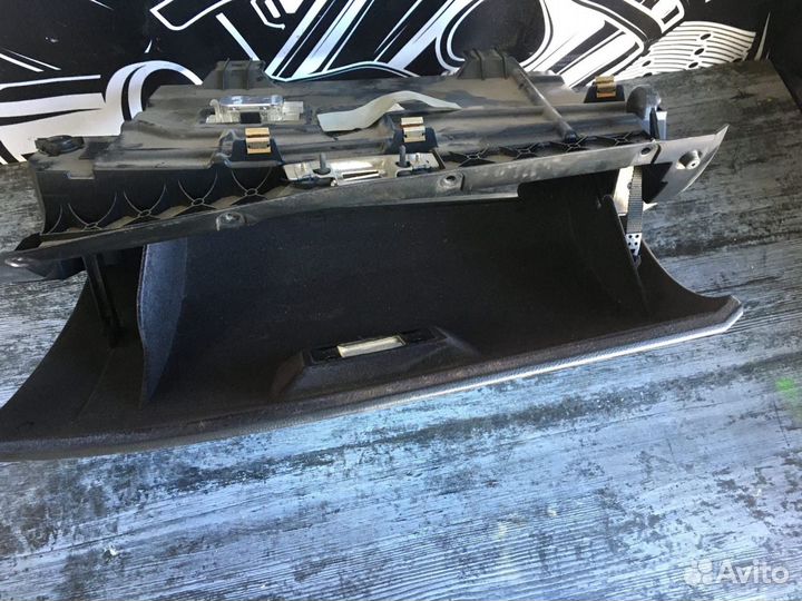 Бардачок в сборе BMW 5 E60