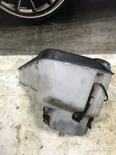 Бачок стеклоомывателя в сборе BMW X5 E53