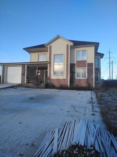 Коттедж 223 м² на участке 18 сот.