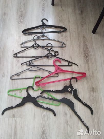 Вешалки