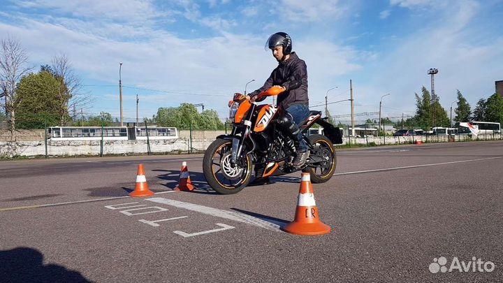 Обучение на мотоцикле KTM Duke 200