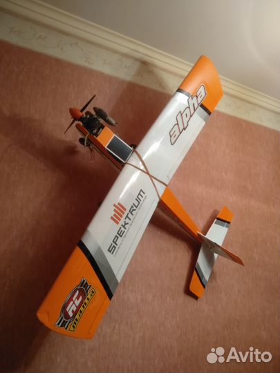 Радиоуправляемый самолёт с двс Alpha Hangar 9