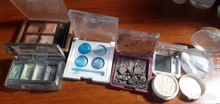 Тени для век