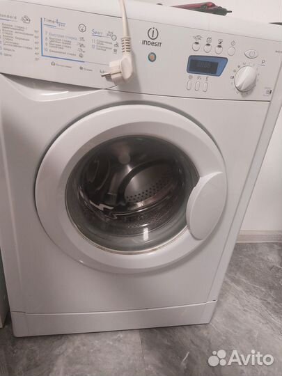 Продается стиральная машина