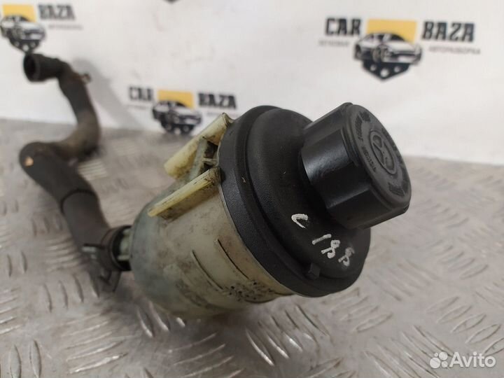 Бачок гидроусилителя